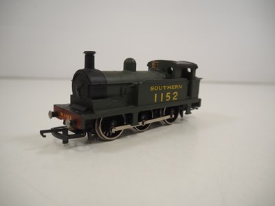 Lot 399 - A WRENN OO gauge W2207A class R1 steam tank...