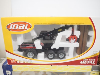 Lot 40 - A group of 1:32/35/50 scale diecast...