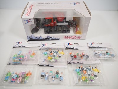 Lot 43 - A 1:32 scale JC COLLECTION 'PistenBully' snow...