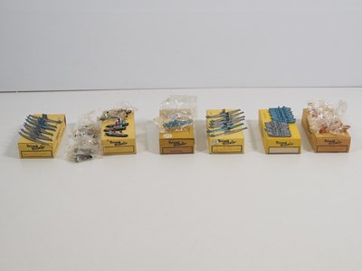Lot 51 - A group of vintage TRI-ANG MINIC ships trade...