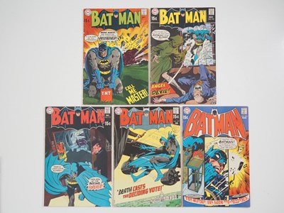 Lot 130 - BATMAN #215, 216, 217, 219, 220 (5 in Lot) -...
