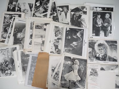 Lot 118 - A quantity of circa 50 mixed black/white...