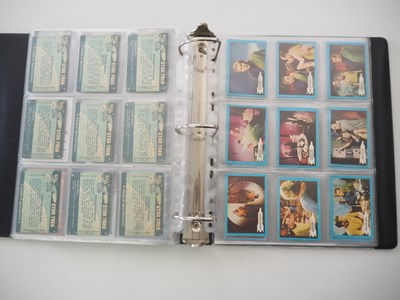 Lot 55 - A quantity of modern trading cards featuring...