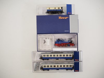 Lot 124 - A group of ROCO HO gauge German outline...