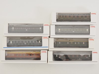 Lot 133 - A group of MARKLIN HO gauge 3-rail AC...