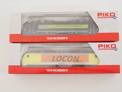 Lot 191 - A pair of PIKO HO gauge German outline...