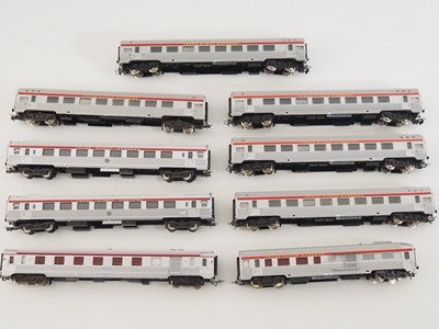 Lot 208 - A rake of unboxed HO gauge French outline...