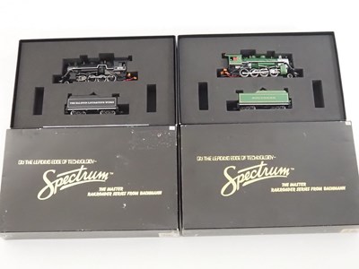 Lot 212 - A pair of SPECTRUM HO gauge American outline...