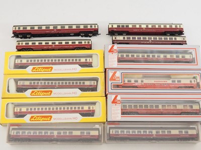 Lot 220 - A group of HO gauge German outline TEE...