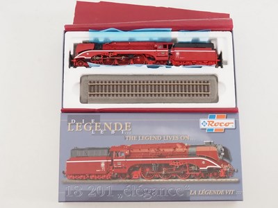 Lot 303 - A ROCO HO gauge German outline 63202 BR18...