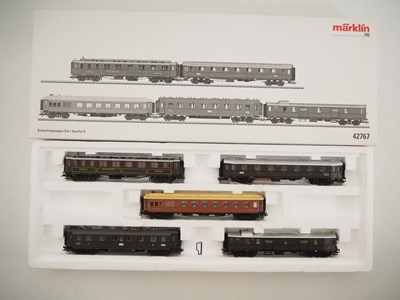 Lot 343 - A MARKLIN HO gauge 3-rail AC German outline...