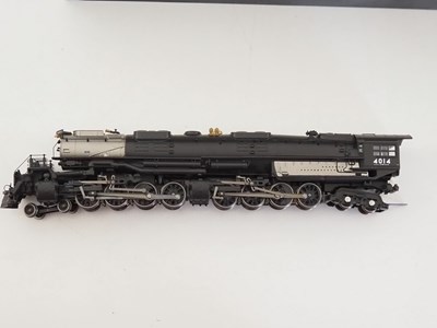 Lot 347 - A RIVAROSSI HO gauge American outline HR2753...
