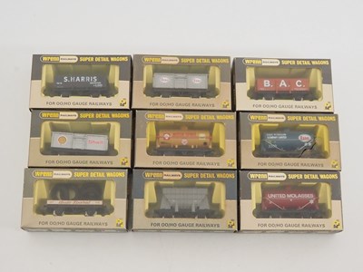 Lot 377 - A mixed group of WRENN OO gauge wagons of...