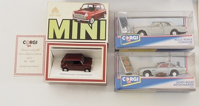 Lot 4 - A mixed group of boxed diecast by MATCHBOX,...