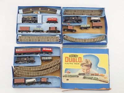 Lot 558 - A group of mostly compete HORNBY DUBLO OO...
