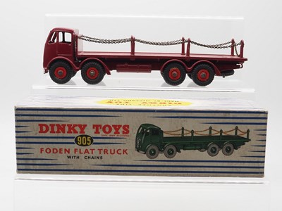 Lot 78 - A DINKY No 905 (505) 2nd type cab Foden Flat...
