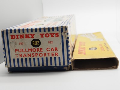 Lot 82 - A DINKY No 982 duel numbered box (582) Bedford...