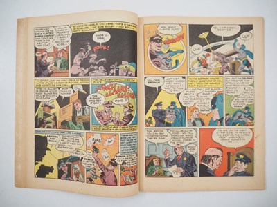 Lot 396 - BATMAN #20 (1943 - DC) - Iconic first cover...