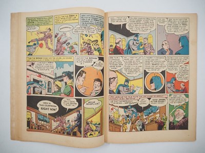 Lot 396 - BATMAN #20 (1943 - DC) - Iconic first cover...