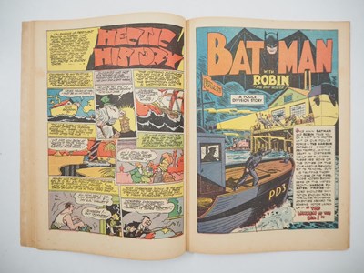 Lot 396 - BATMAN #20 (1943 - DC) - Iconic first cover...