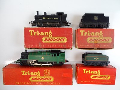 Lot 540 - A pair of OO Gauge TRI-ANG steam tank...