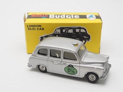 Lot 14 - A group of 1:43 scale diecast Austin FX4...