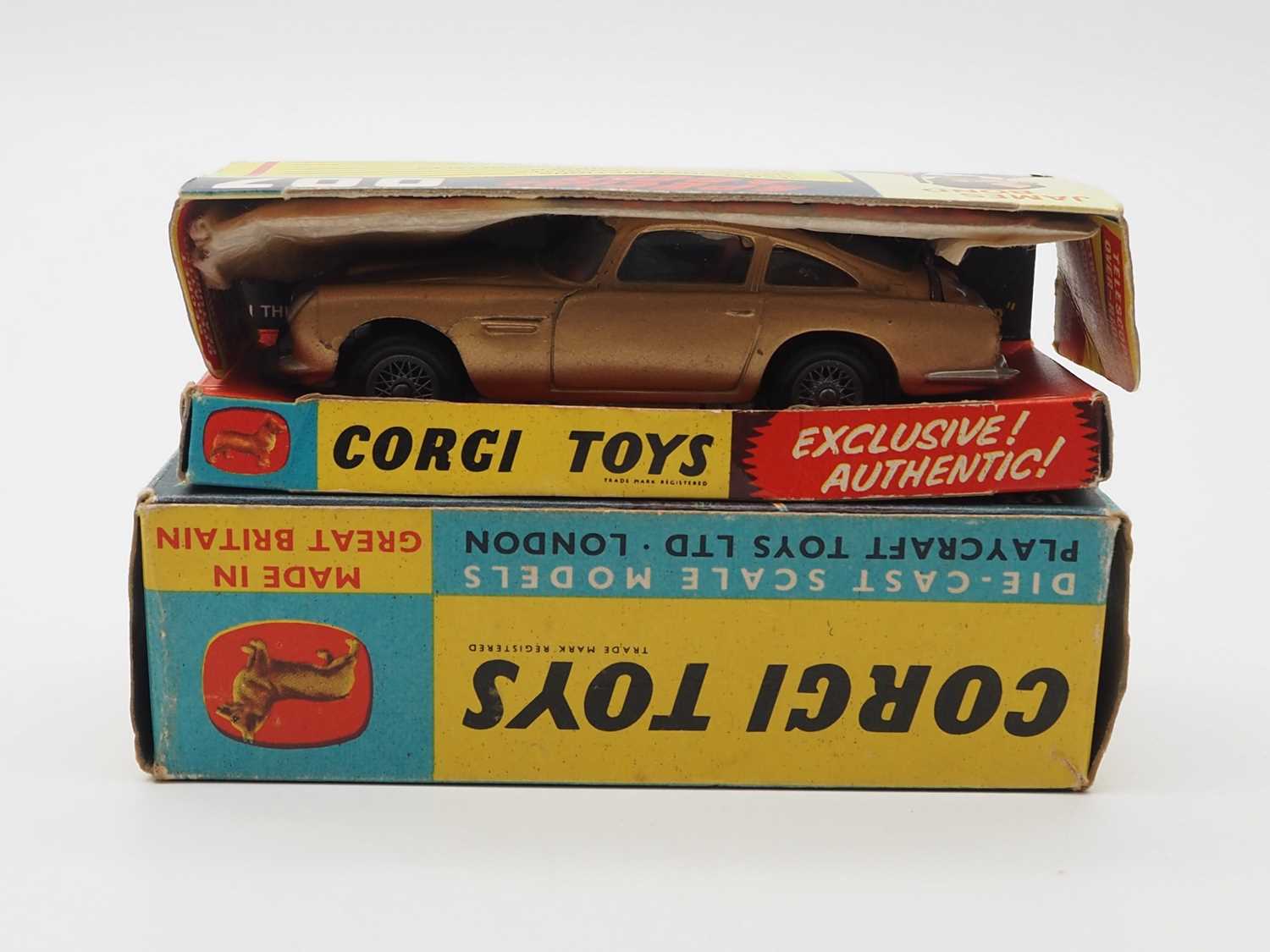 Lot 34 - A CORGI 261 'James Bond' Aston Martin DB5...