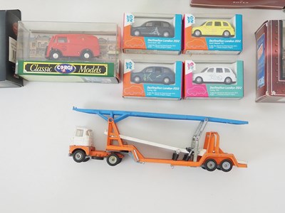 Lot 46 - An unboxed CORGI Scammell Carrimore car...