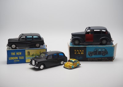 Lot 125 - A group of boxed and unboxed vintage 1960s...