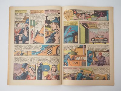 Lot 524 - DETECTIVE COMICS: BATMAN #359 - (1967 - DC -...