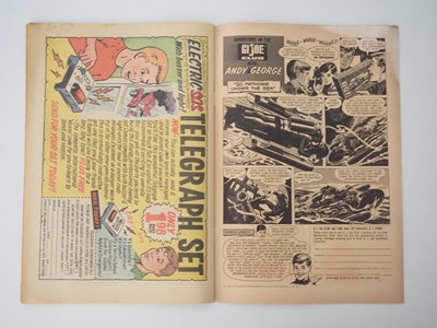 Lot 524 - DETECTIVE COMICS: BATMAN #359 - (1967 - DC -...