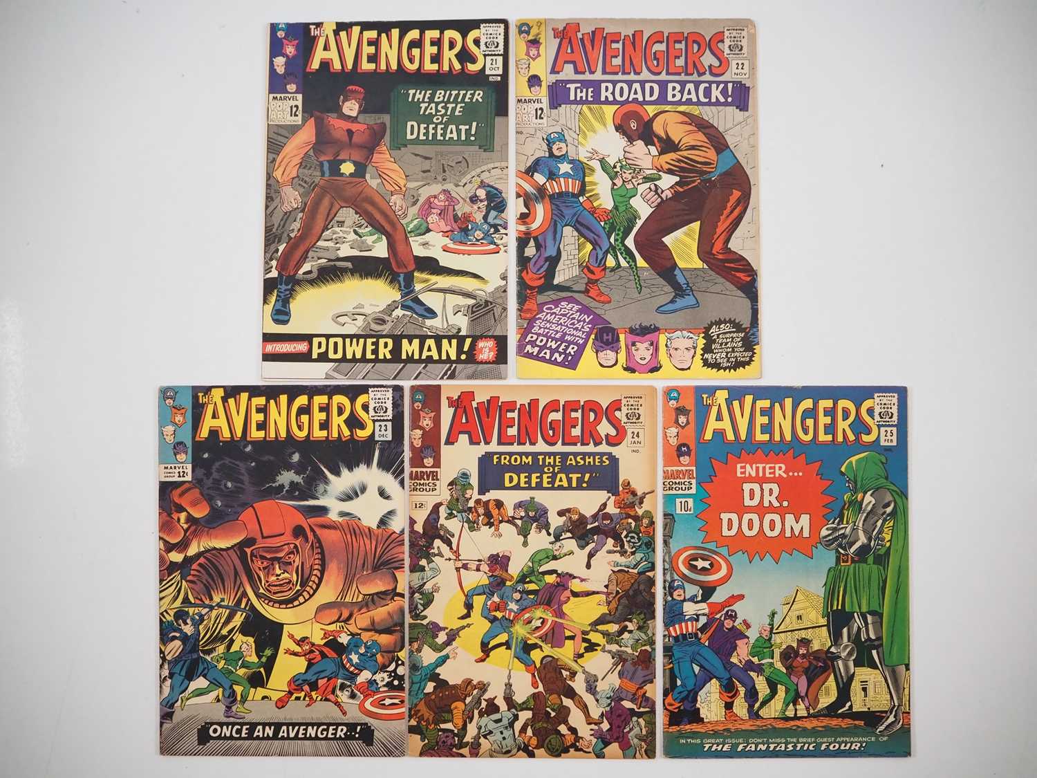 Lot 597 - AVENGERS #21, 22, 23, 24, 25 (5 in Lot) -...