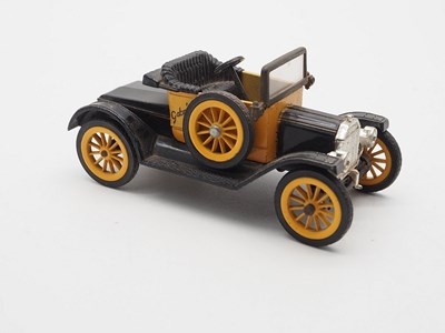 Lot 28 - A group of mixed scale diecast by BBURAGO,...