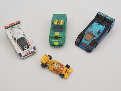 Lot 29 - A group of mostly unboxed diecast to include...