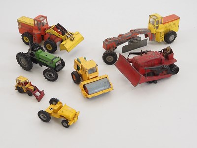 Lot 29 - A group of mostly unboxed diecast to include...