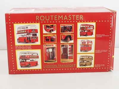 Lot 43 - A SUN STAR 1:24 scale 2909 diecast London...