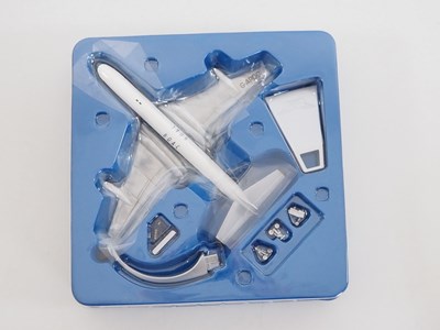 Lot 45 - A pair of CORGI AVIATION ARCHIVE aircraft,...