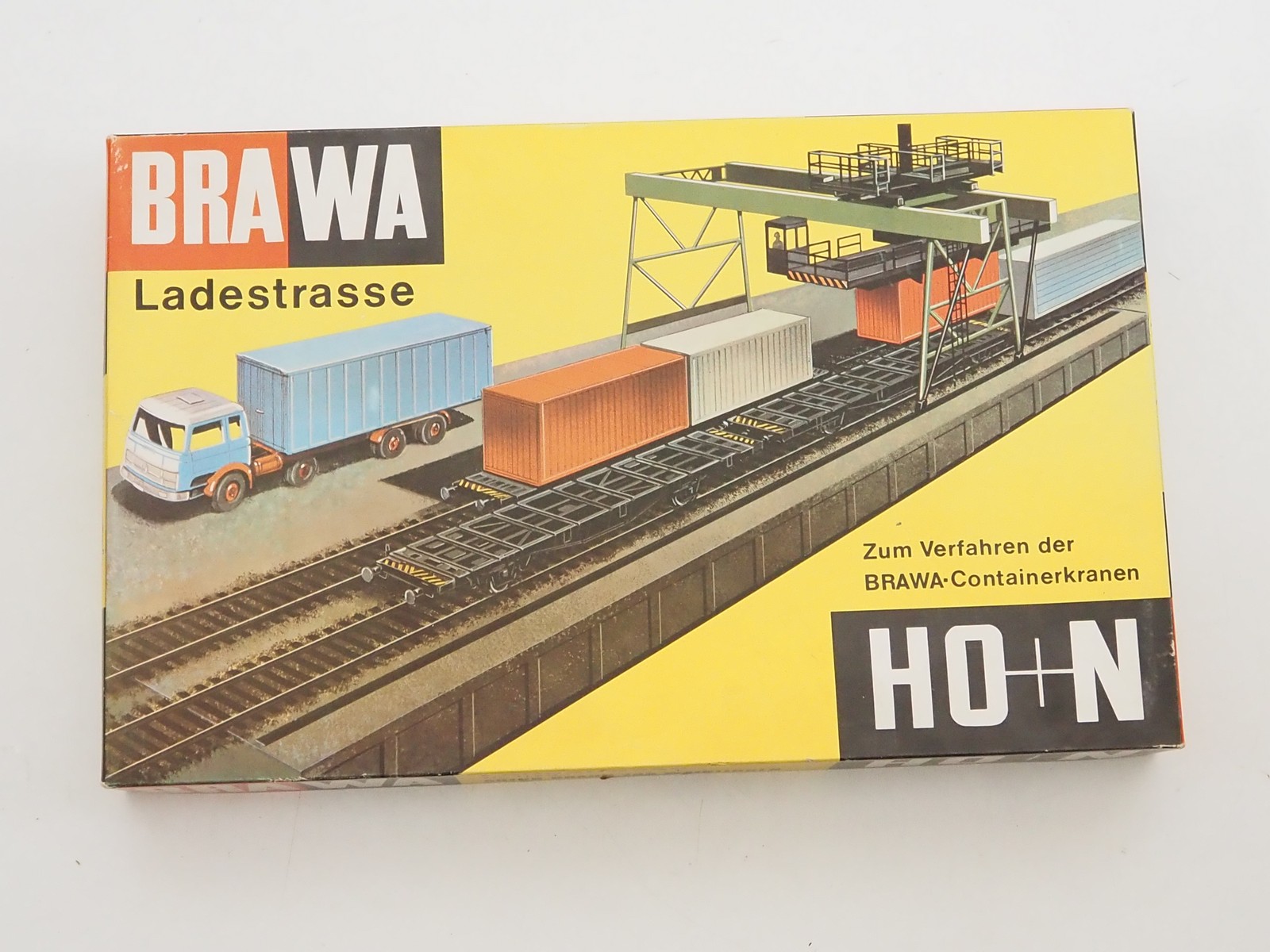 Brawa 2250 Boîte De 10 Couplages D’attelage Rigide – échelle HO 1/87, Pour Maquette Ferroviaire, Toutes Normes