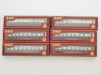 Lot 242 - A group of AIRFIX OO gauge Cornish Riviera...