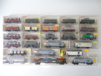 Lot 94 - A collection of German Outline HO Gauge...