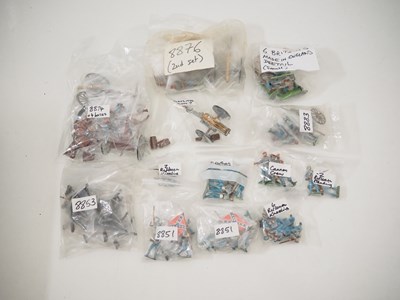 Lot 119 - A large quantity of unboxed BRITAINS 'American...