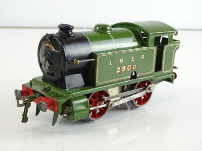 Lot 124 - A HORNBY SERIES O gauge clockwork No.1 0-4-0...