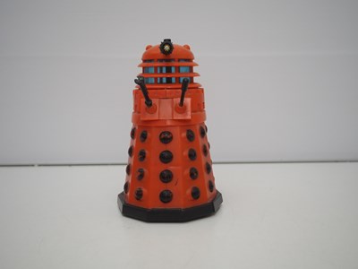 Lot 206 - A group of Dr Who memorabilia comprising 3x...