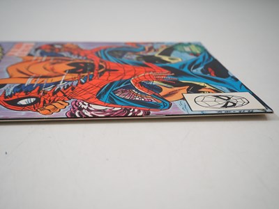 Lot 11 - AMAZING SPIDER-MAN #238 - (1983 - MARVEL) -...