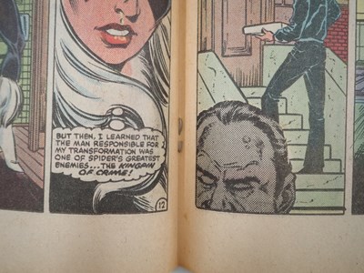 Lot 12 - AMAZING SPIDER-MAN #252 - (1984 - MARVEL) -...