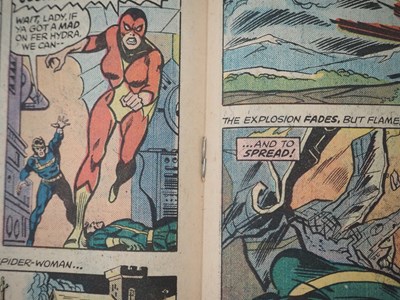Lot 44 - MARVEL SPOTLIGHT: SPIDER-WOMAN #32 (1977 -...