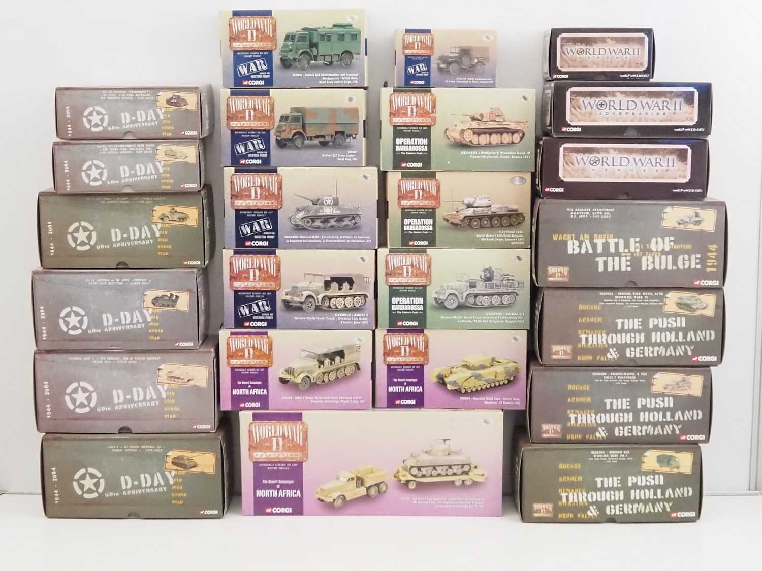 Lot 82 - A group of CORGI 1:50 scale diecast tanks and...