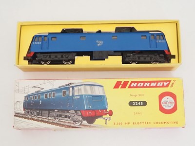 Lot 582 - A HORNBY DUBLO OO gauge 2245 2-rail AL-1...