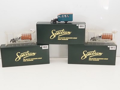 Lot 592 - A group of SPECTRUM On30 scale motorised rail...
