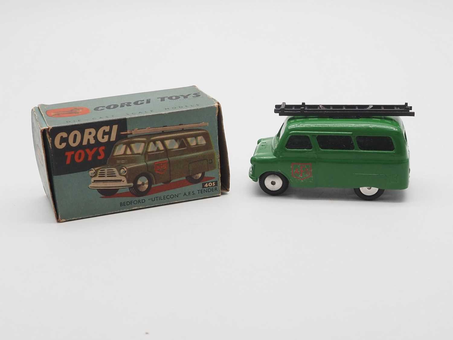 Lot 25 - A CORGI 405 Bedford 'Utilecon' AFS Tender in...